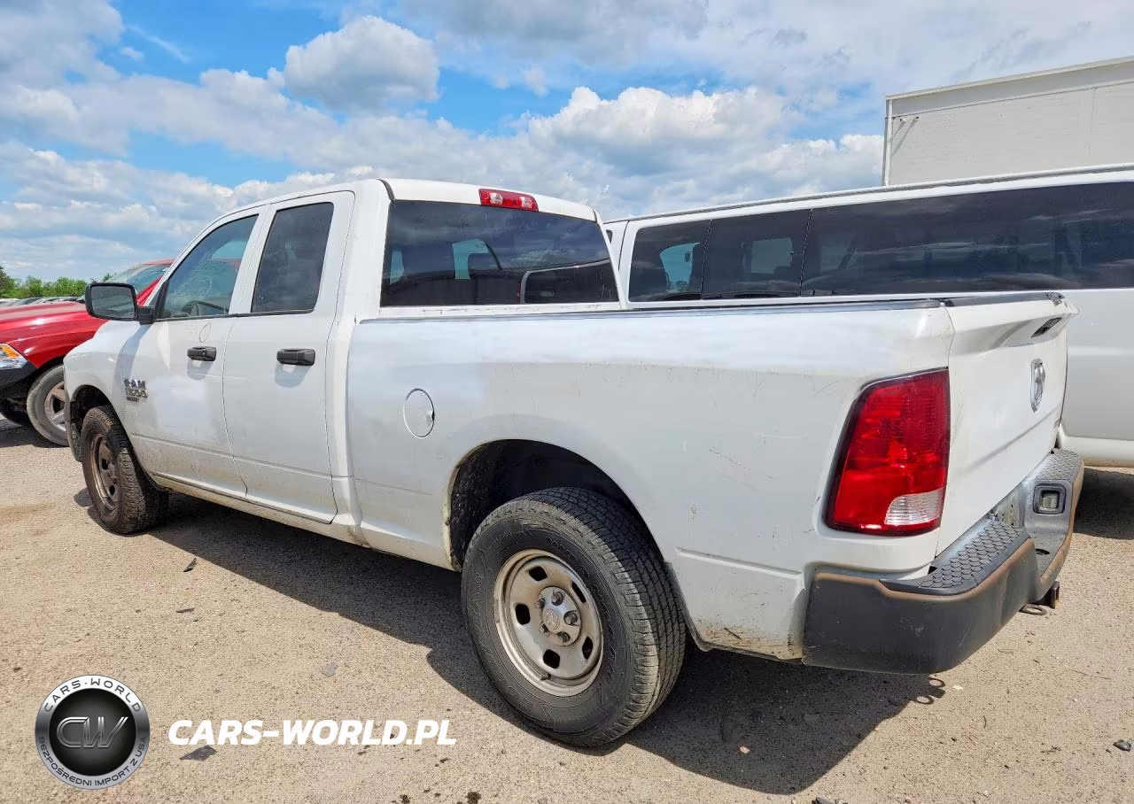2019 Ram 1500 Classic Tradesman VIN:1C6RR6FG2KS603714 - 2