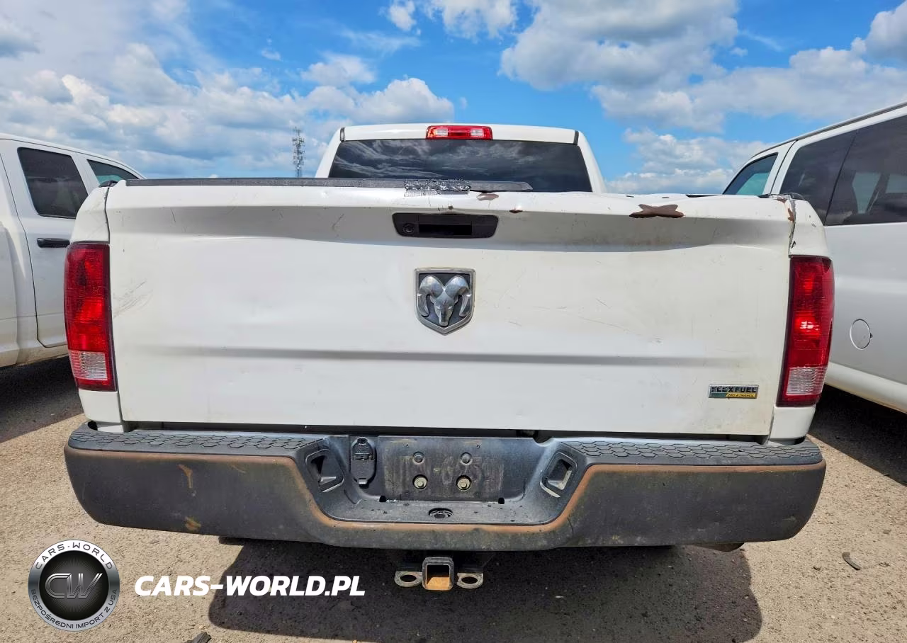 2019 Ram 1500 Classic Tradesman VIN:1C6RR6FG2KS603714 - 6
