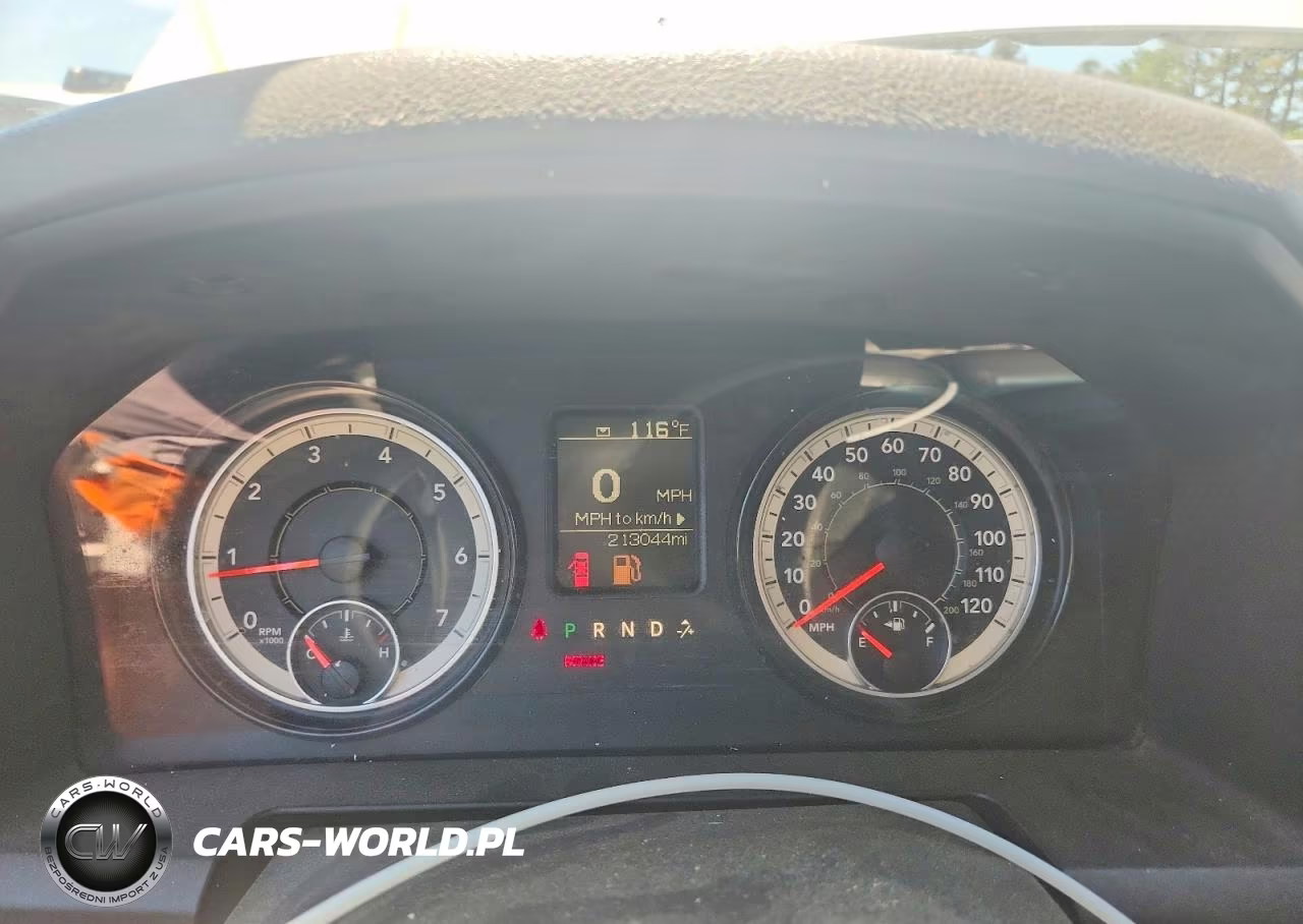 2019 Ram 1500 Classic Tradesman VIN:1C6RR6FG2KS603714 - 9