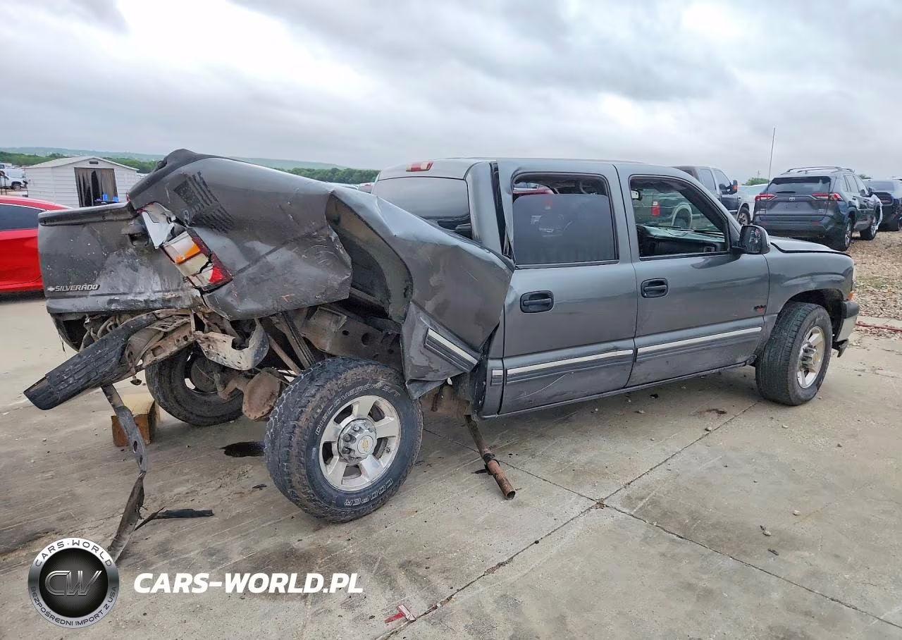 2002 Chevrolet Silverado C1500 Heavy Duty VIN:1GCGC13UX2F167265 - 3