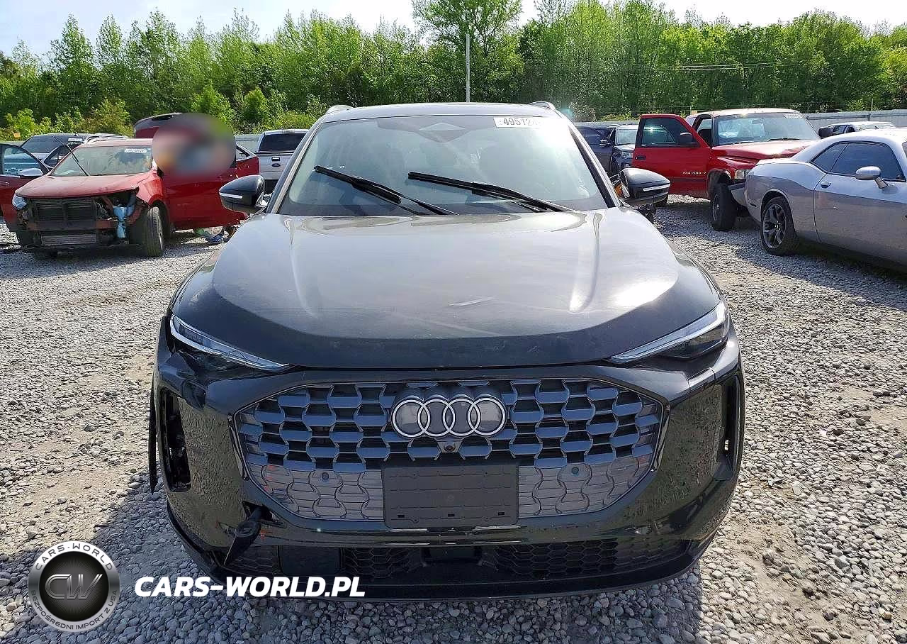 2025 Audi Q5 VIN:WA12AAGUXS2057683 - 5
