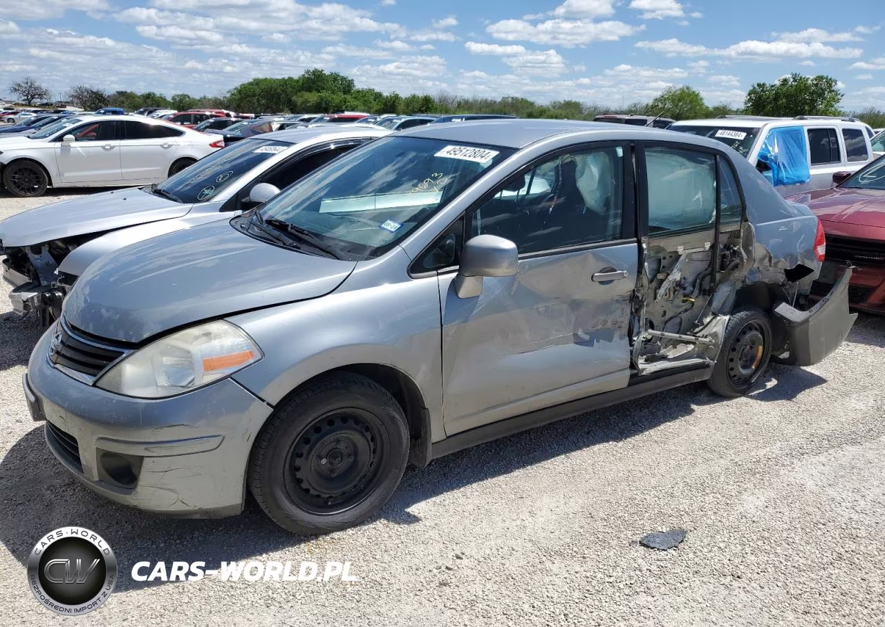 2010 Nissan Versa 1.8 S