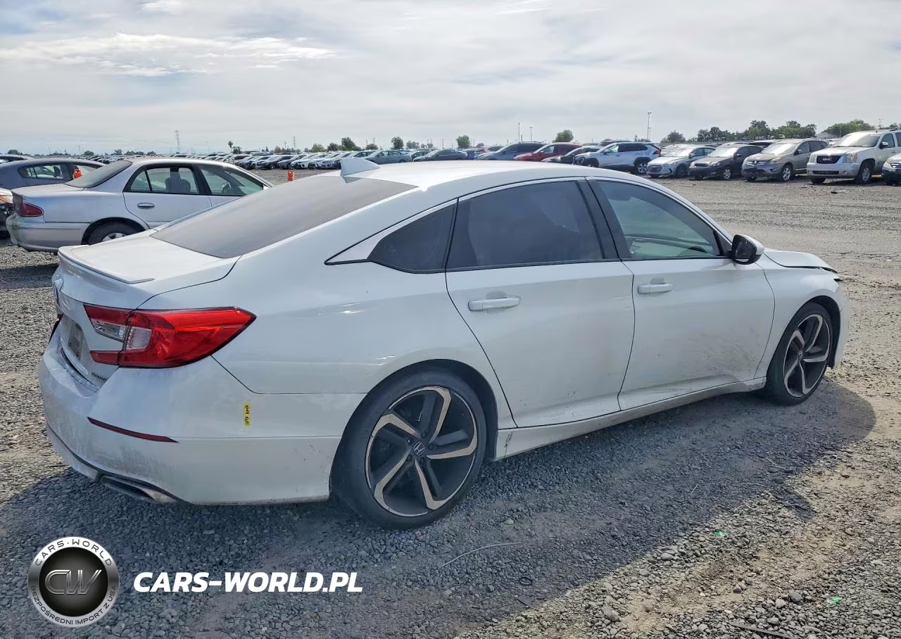 2018 Honda Accord Sport VIN:1HGCV1F37JA157110 - 3