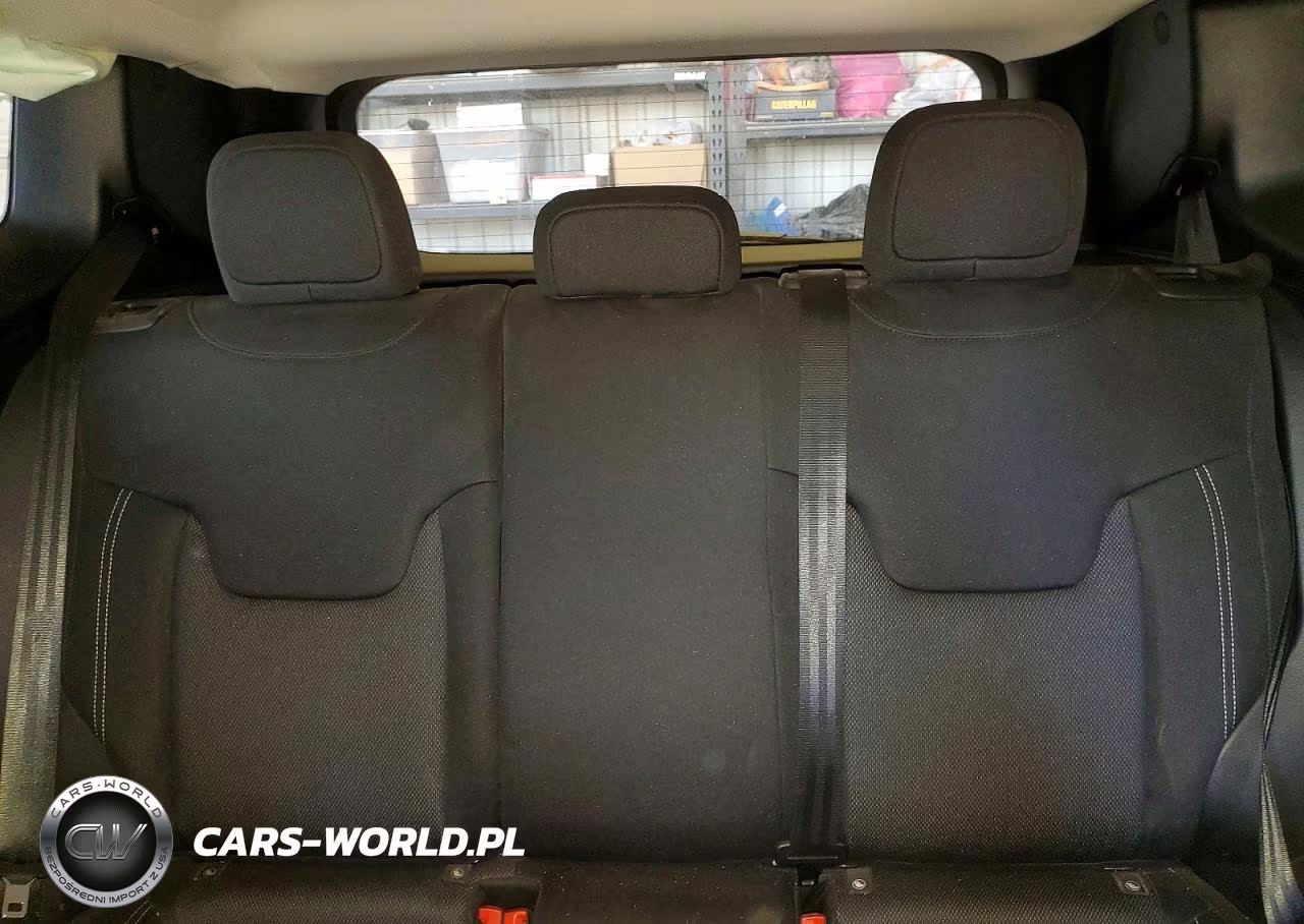 2020 Jeep Renegade Sport VIN:ZACNJAAB6LPM05784 - 10