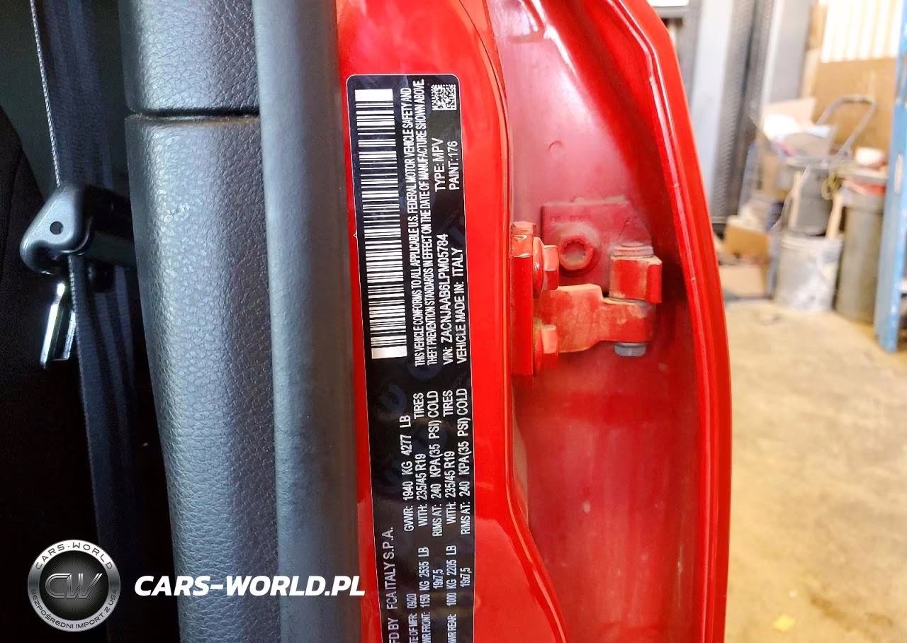 2020 Jeep Renegade Sport VIN:ZACNJAAB6LPM05784 - 13