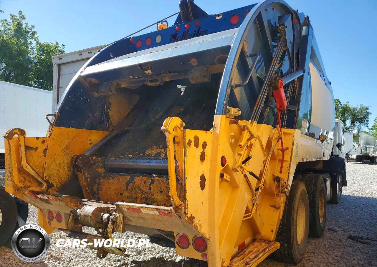 2013 Mack Leu613 Refuse Truck VIN:1M2AU02C9DM007605 - 4