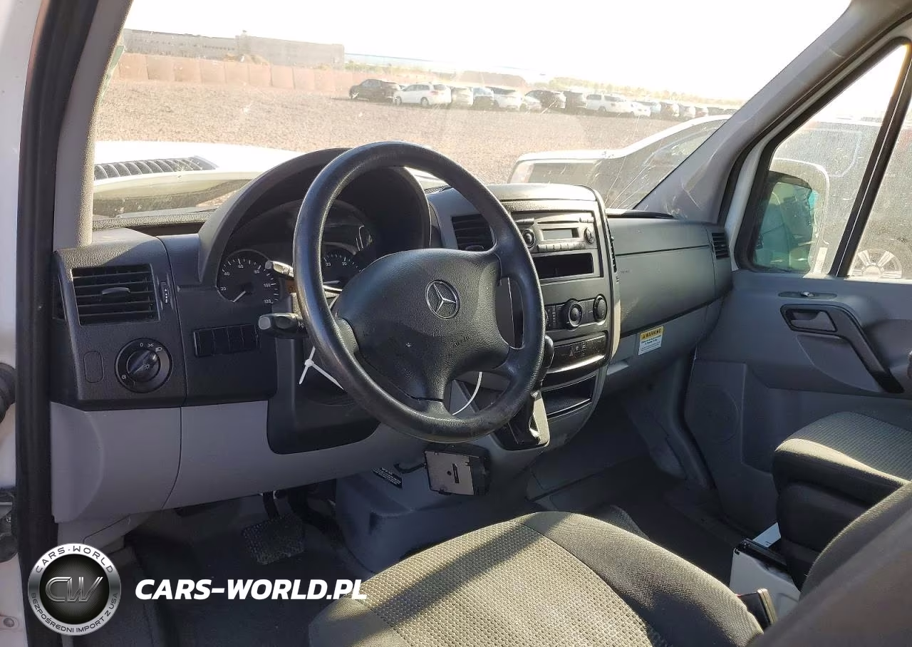 2013 Mercedes Benz Sprinter 2500 VIN:WD3PE7CCXD5745193 - 8