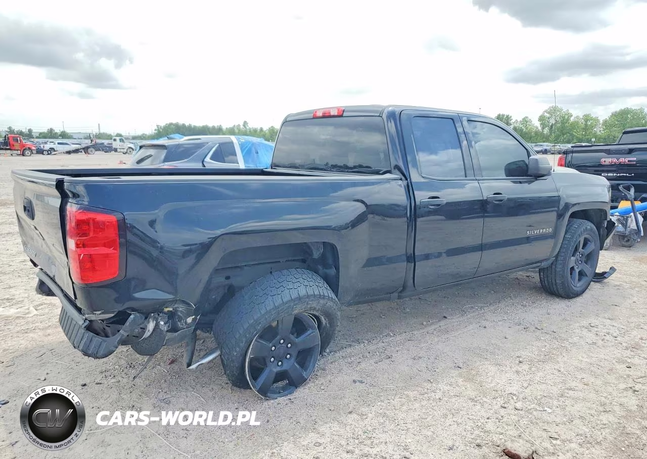 2018 Chevrolet Silverado C1500 VIN:1GCRCNEH5JZ354488 - 3