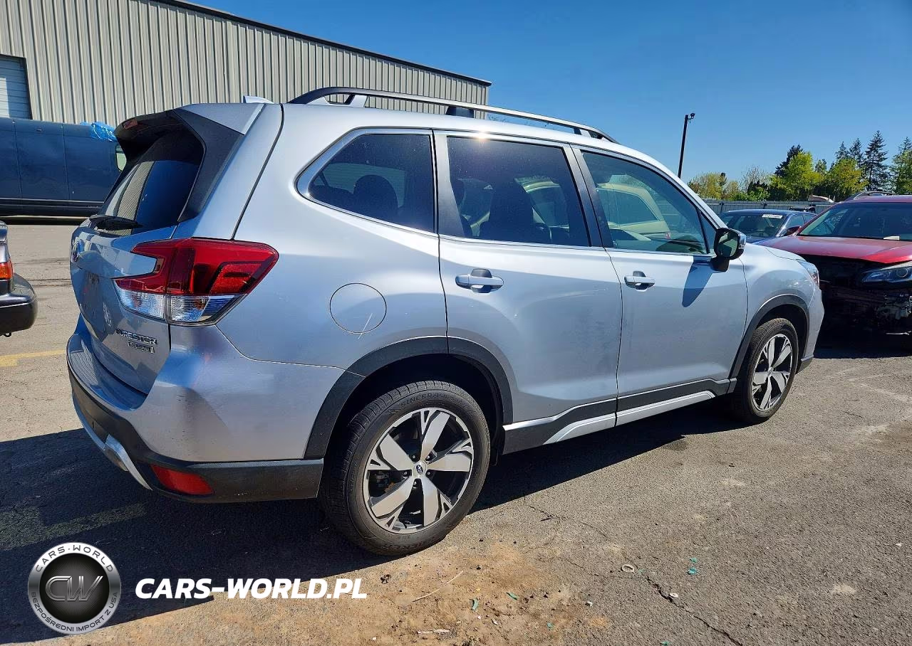 2020 Subaru Forester Touring VIN:JF2SKAXC9LH610561 - 3