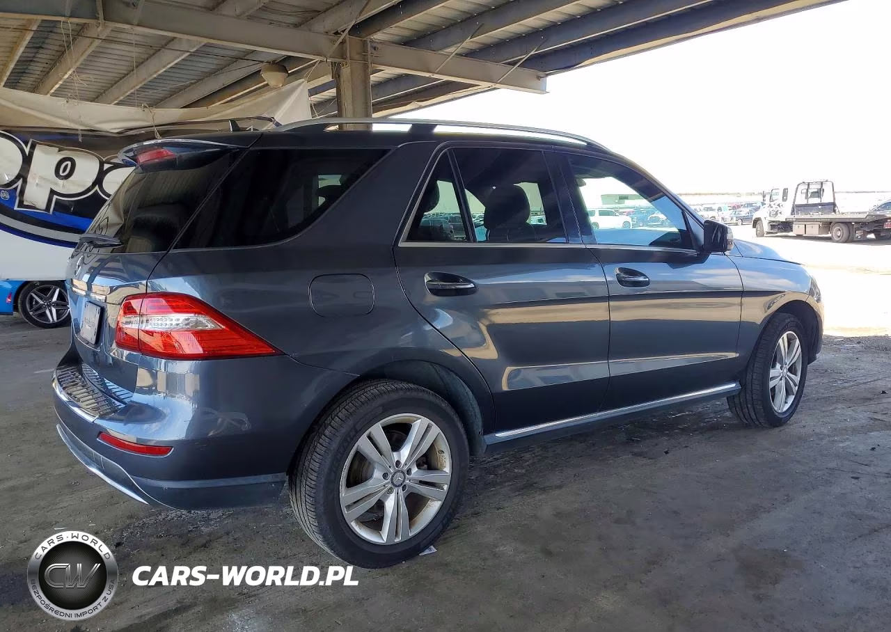 2015 Mercedes-Benz Ml 350 VIN:4JGDA5JBXFA583784 - 3