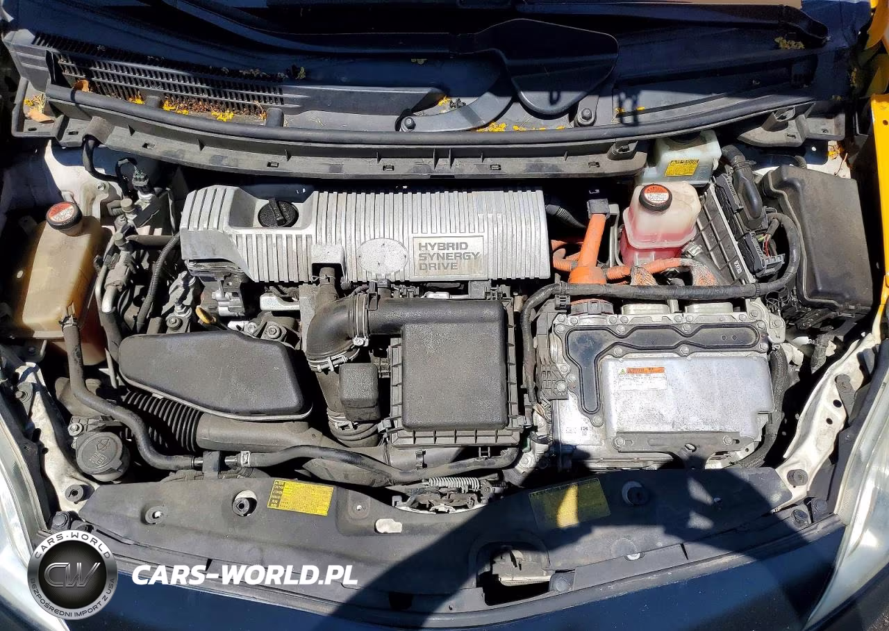 2015 Toyota Prius Two VIN:JTDKN3DU3F1916473 - 11