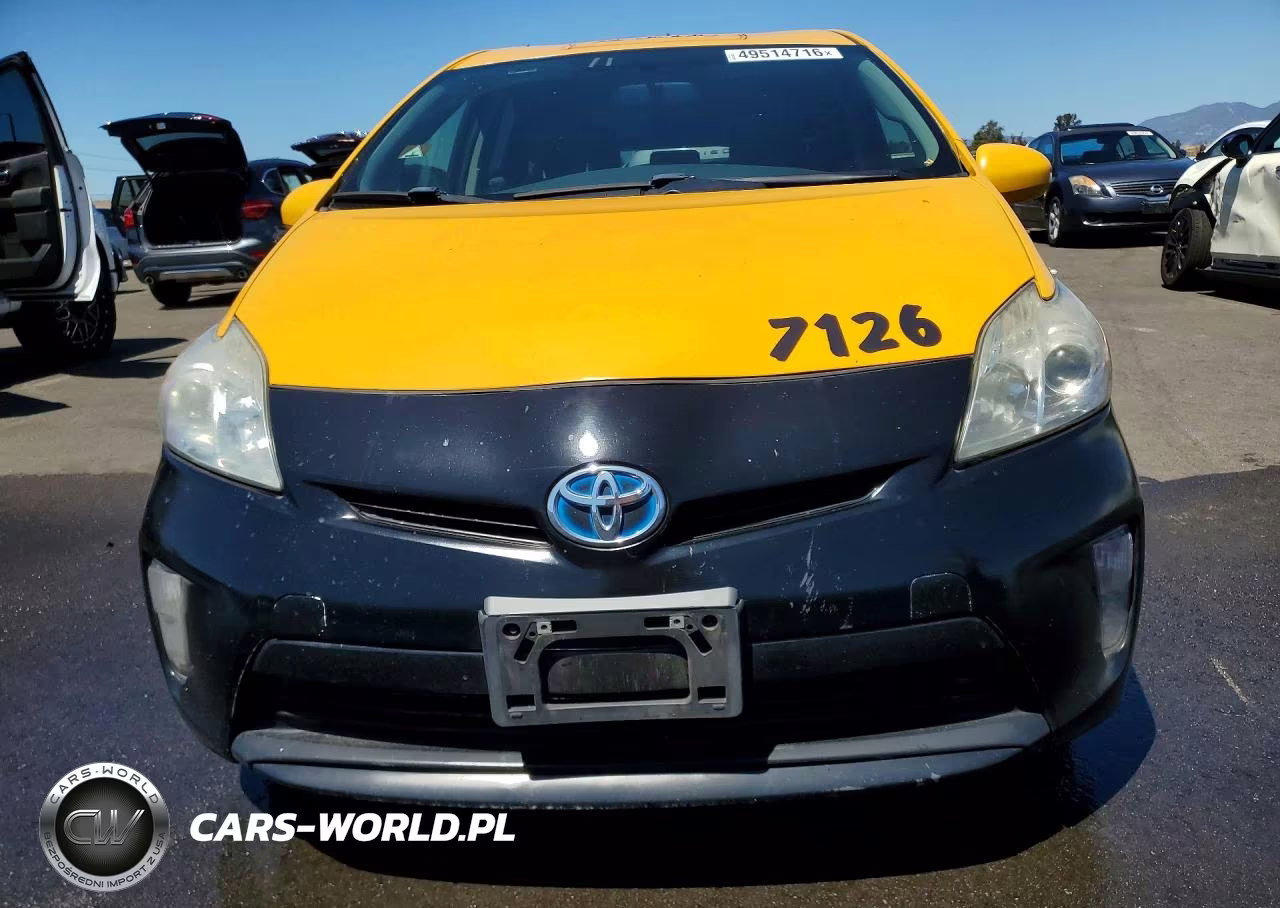 2015 Toyota Prius Two VIN:JTDKN3DU3F1916473 - 5