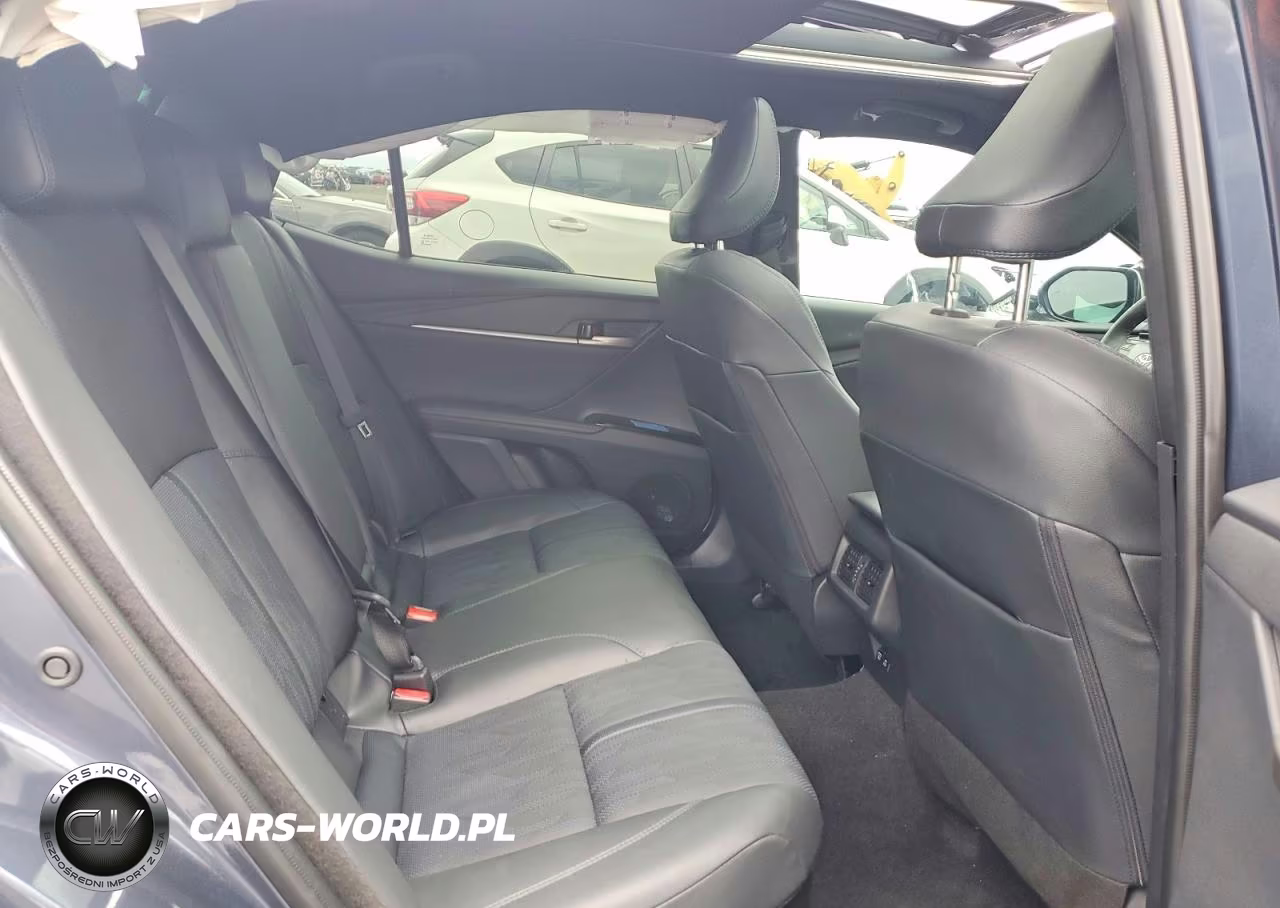 2026 Toyota Camry Xse VIN:4T1DAACK2TU714609 - 10