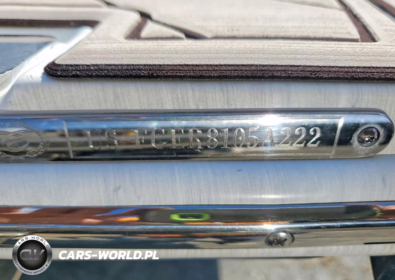 2022 Cobalt Boat VIN:FGER8105A222 - 10