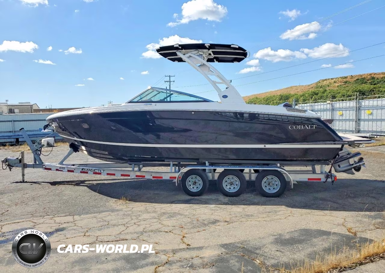 2022 Cobalt Boat VIN:FGER8105A222 - 4