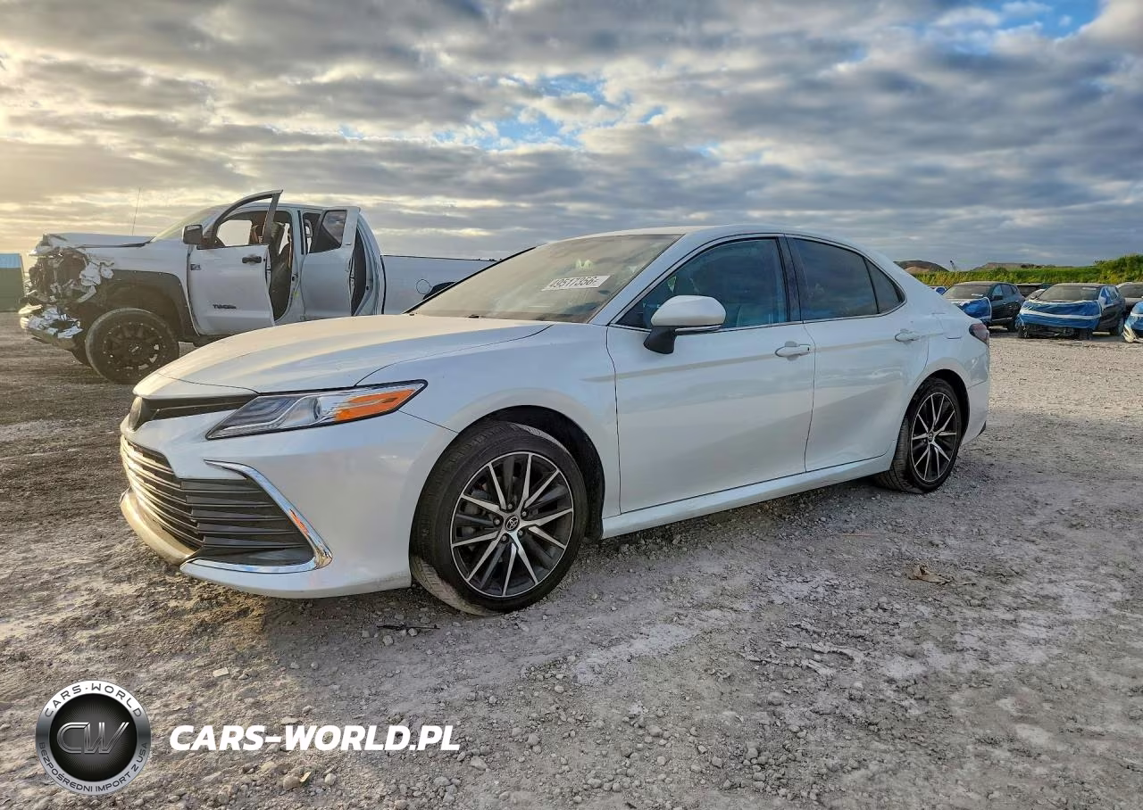 2022 Toyota Camry Xle – zdjęcie 1 z 12