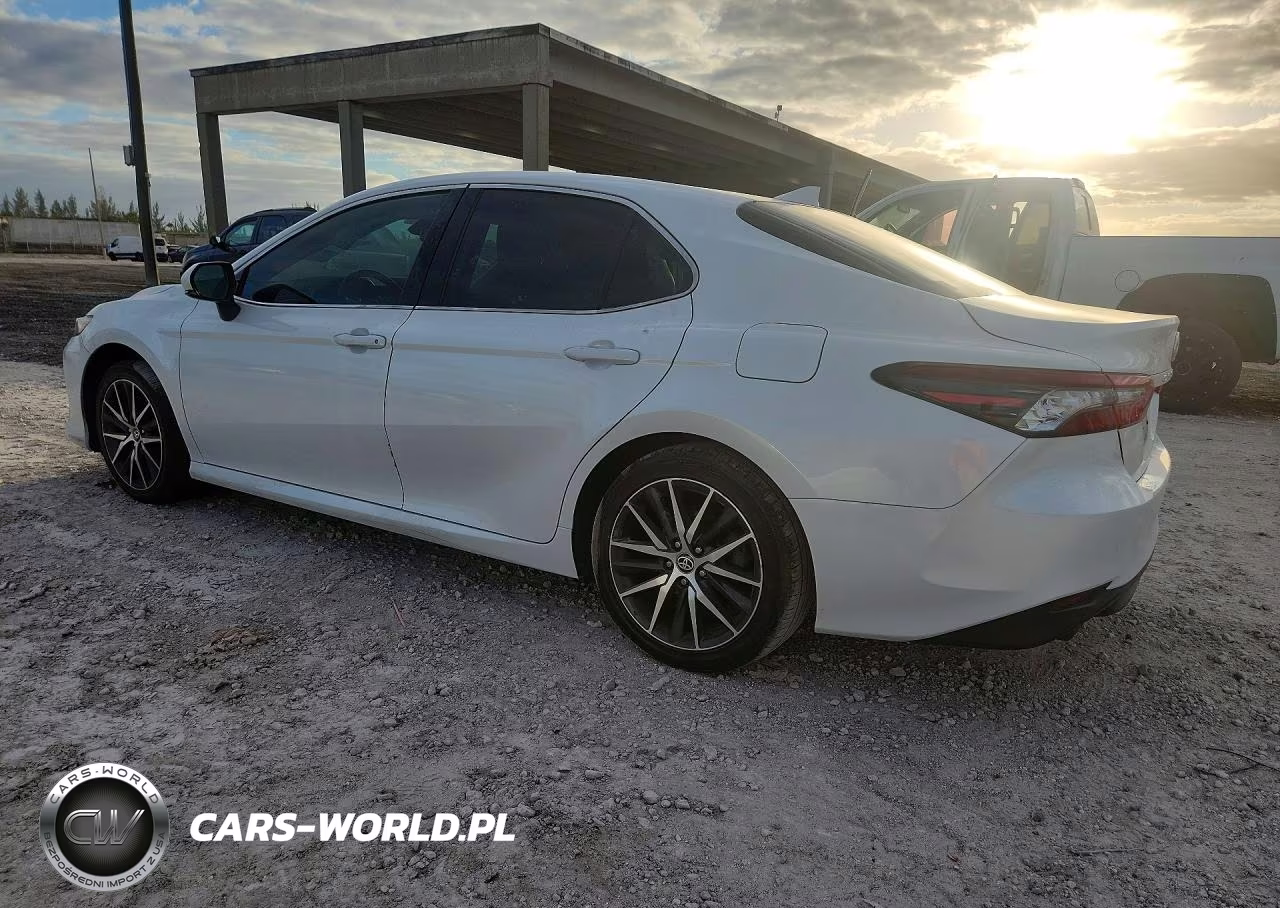 2022 Toyota Camry Xle VIN:4T1F31AK1NU570107 - 2