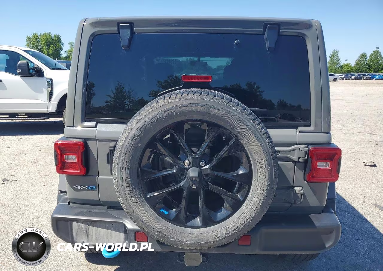 2023 Jeep Wrangler Sahara 4Xe VIN:1C4JJXP65PW515300 - 6