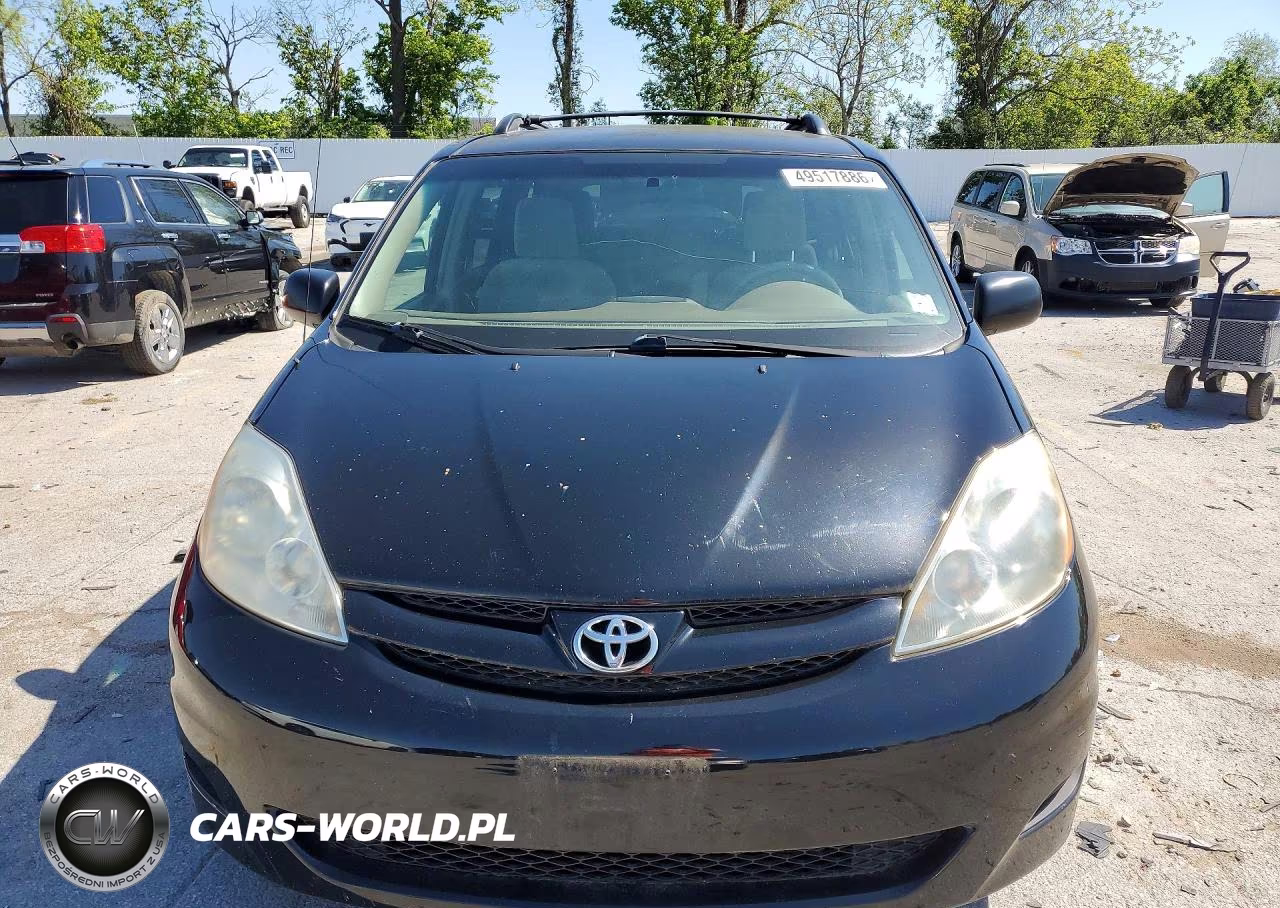 2010 Toyota Sienna Le 8-Passenger VIN:5TDKK4CC9AS306063 - 5