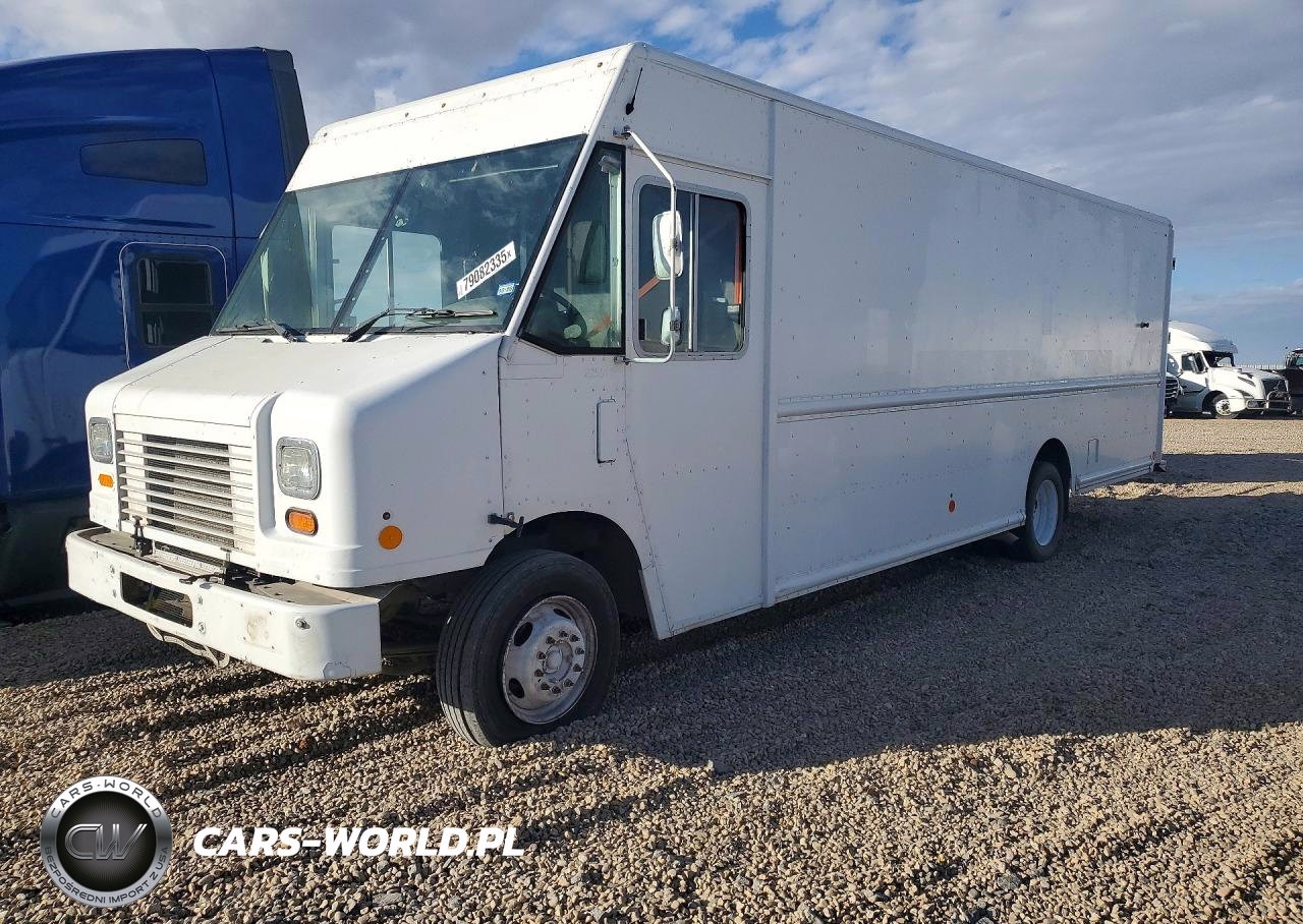 2015 Ford F59 Delivery Truck