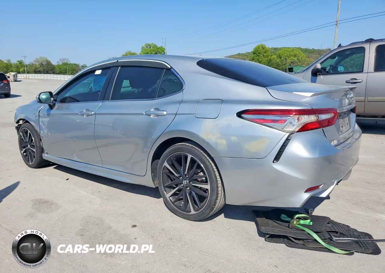 2018 Toyota Camry Se VIN:4T1B11HK5JU589683 - 2