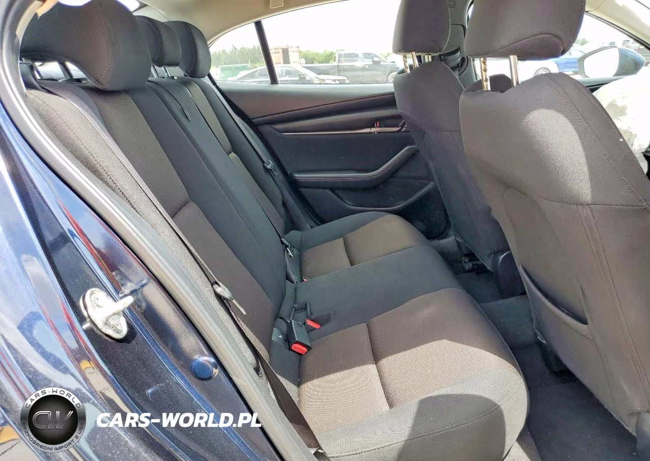 2020 Mazda Mazda3 VIN:JM1BPABL3L1168537 - 10