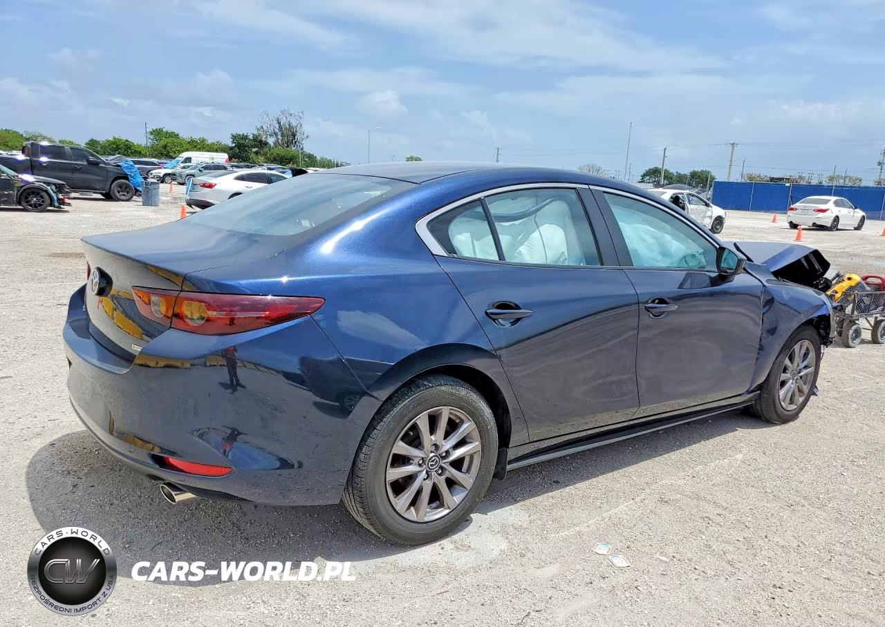 2020 Mazda Mazda3 VIN:JM1BPABL3L1168537 - 3
