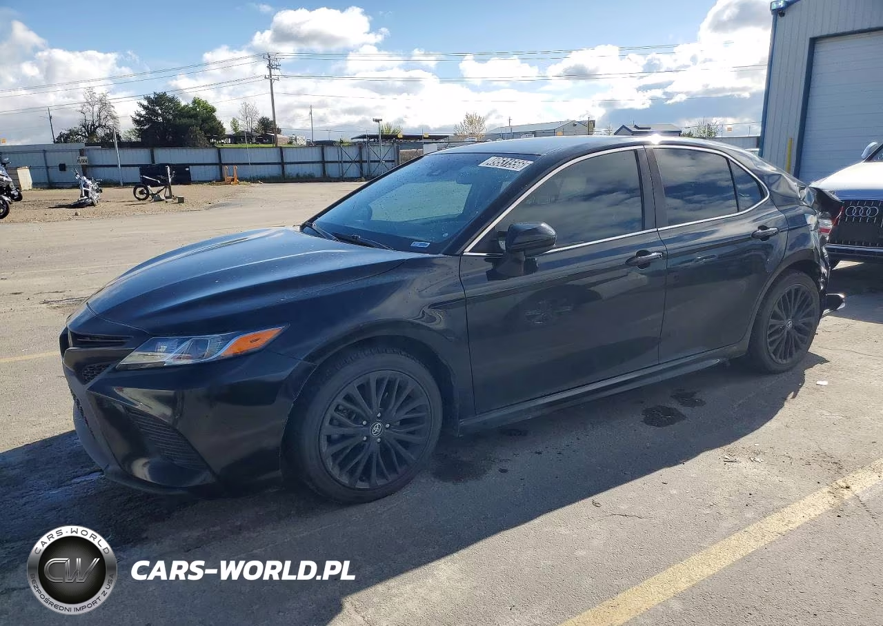 2020 Toyota Camry Se
