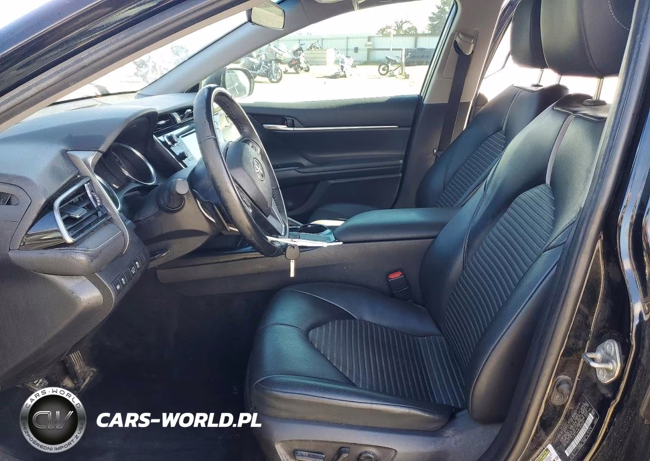 2020 Toyota Camry Se VIN:4T1G11AK8LU930531 - 7