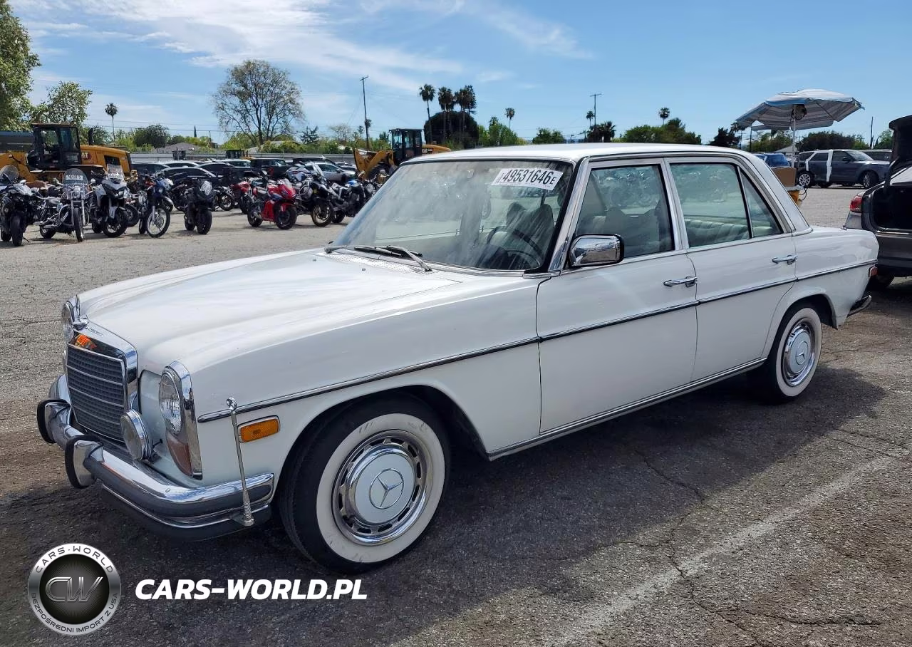 1976 Mercedes Benz 300 D