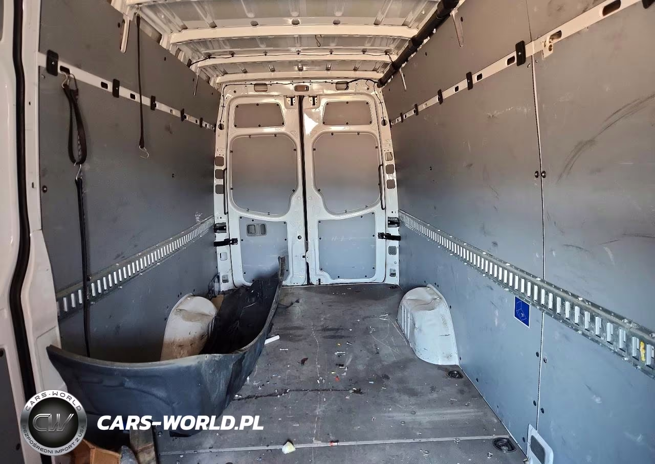 2017 Freightliner Sprinter 2500 Delivery Van VIN:WDYPE8CD7HP573935 - 11
