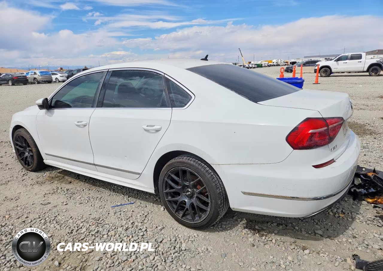 2016 Volkswagen Passat S VIN:1VWAT7A33GC033013 - 2