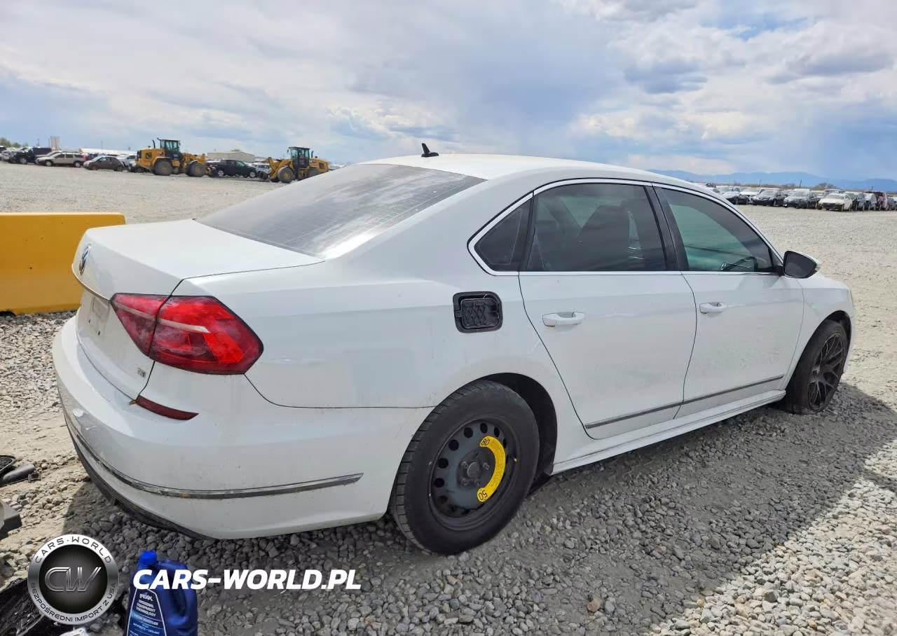 2016 Volkswagen Passat S VIN:1VWAT7A33GC033013 - 3