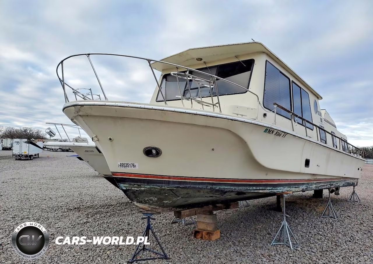 1977 BLUE BOAT VIN:BTL05018M77H - 2