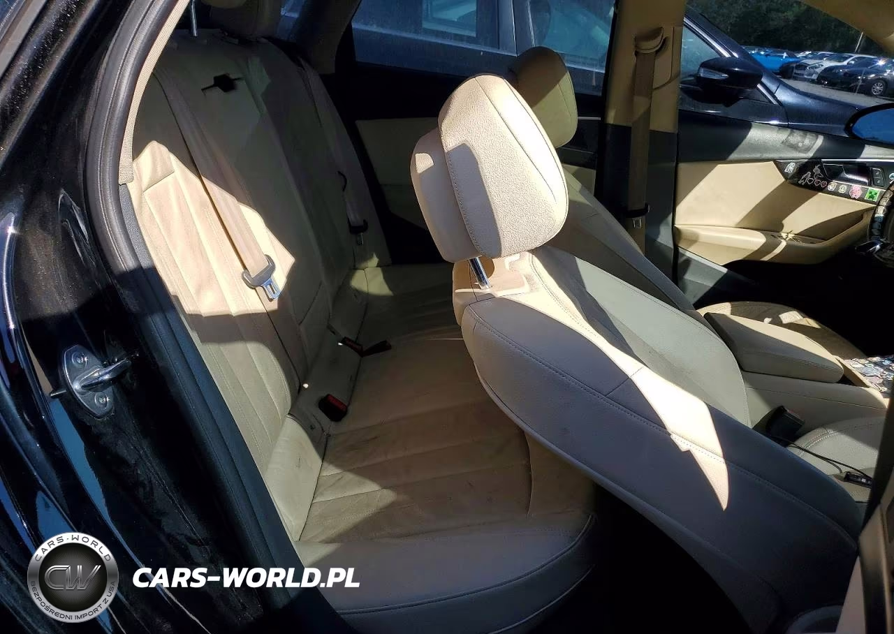 2017 Audi A4 Ultra Premium VIN:WAUGMAF46HN049525 - 10