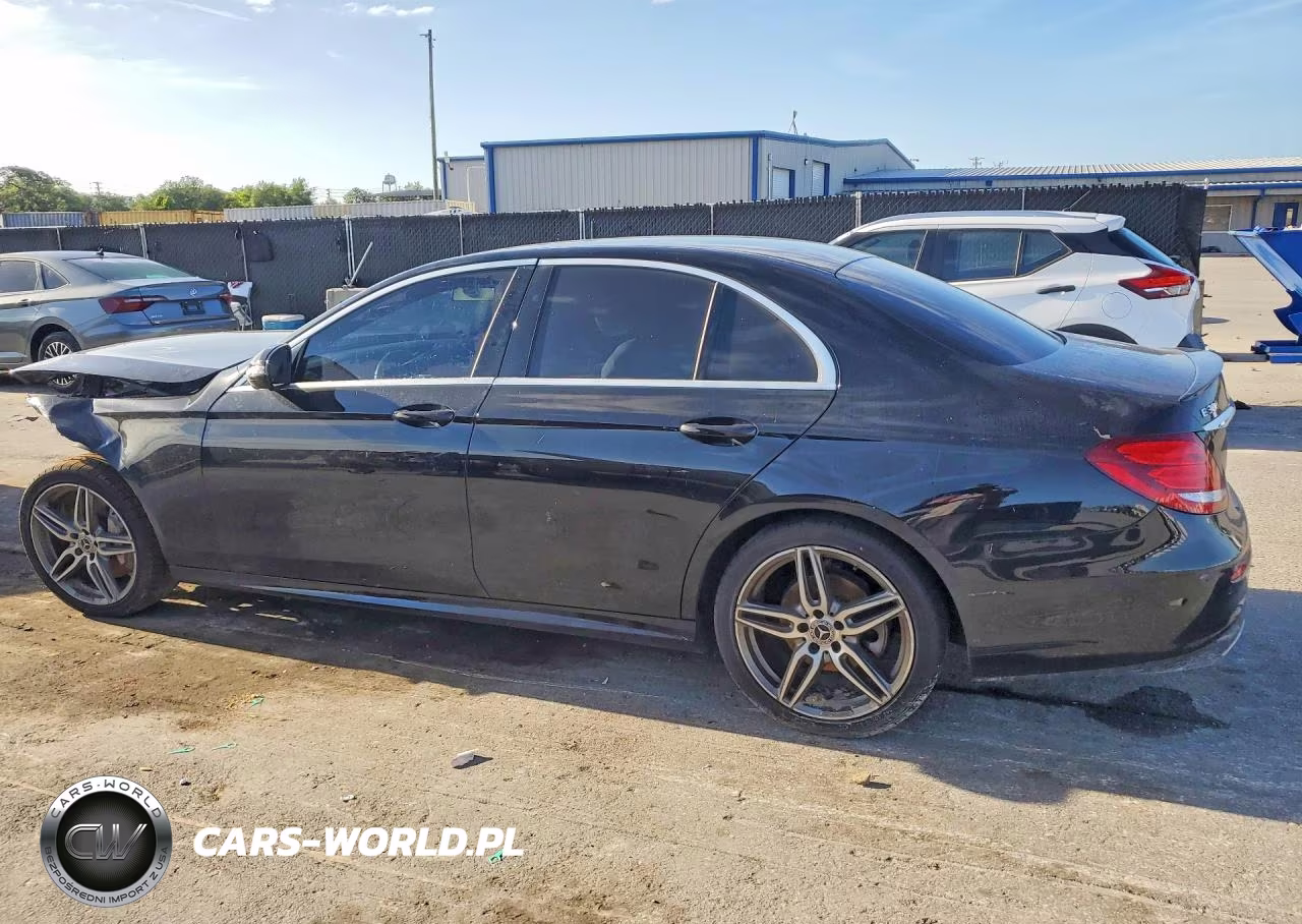 2019 Mercedes-Benz E 300 VIN:WDDZF4JB7KA594392 - 2