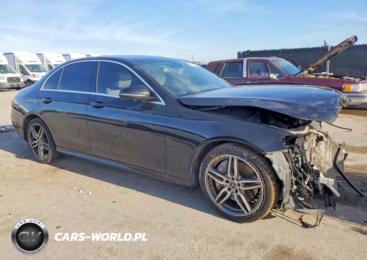 2019 Mercedes-Benz E 300 VIN:WDDZF4JB7KA594392 - 4