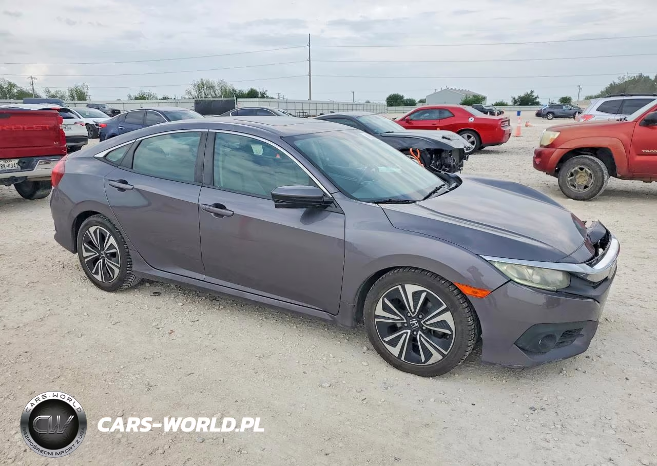 2018 Honda Civic Ex VIN:2HGFC1F32JH645451 - 4