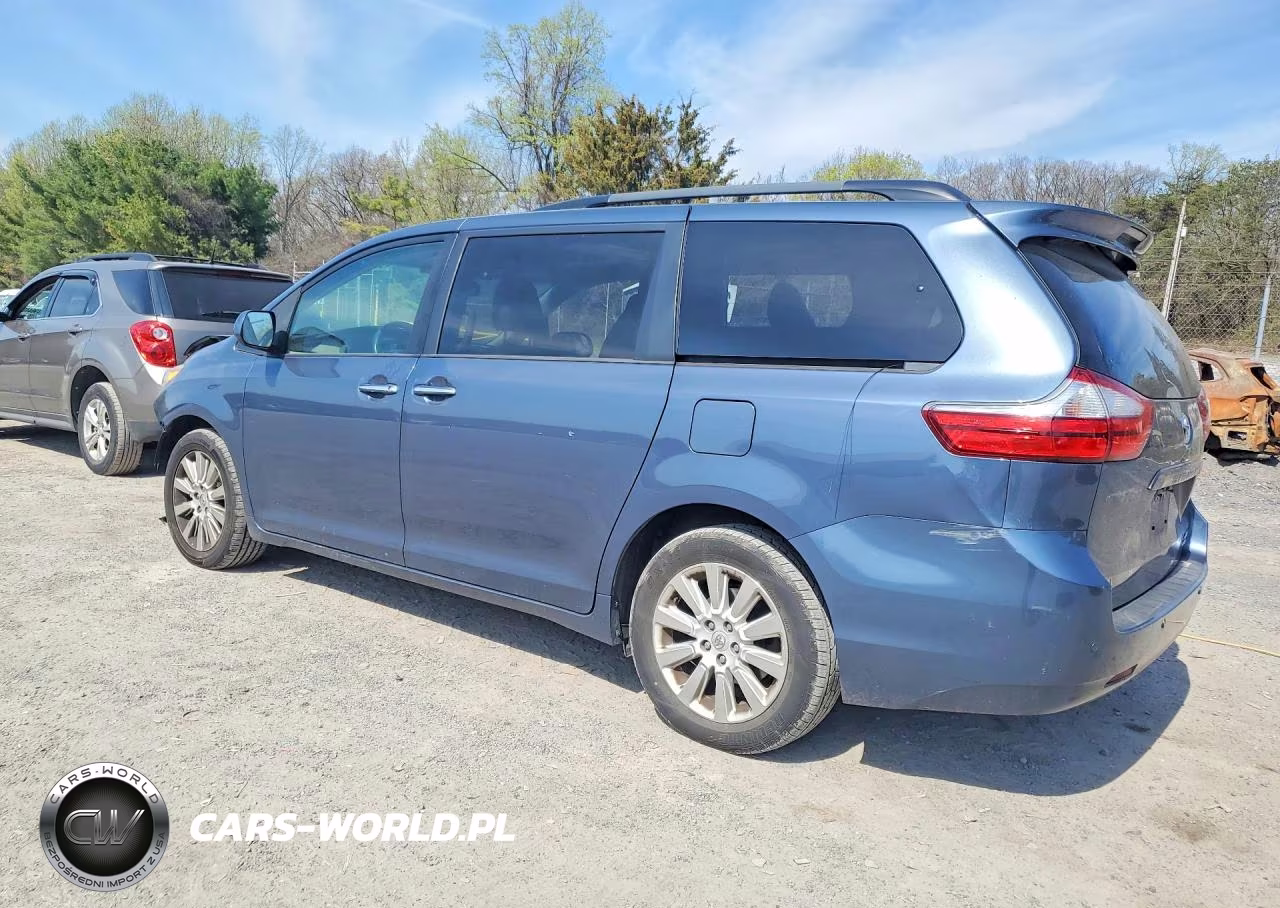 2015 Toyota Sienna VIN:5TDDK3DC8FS118272 - 2