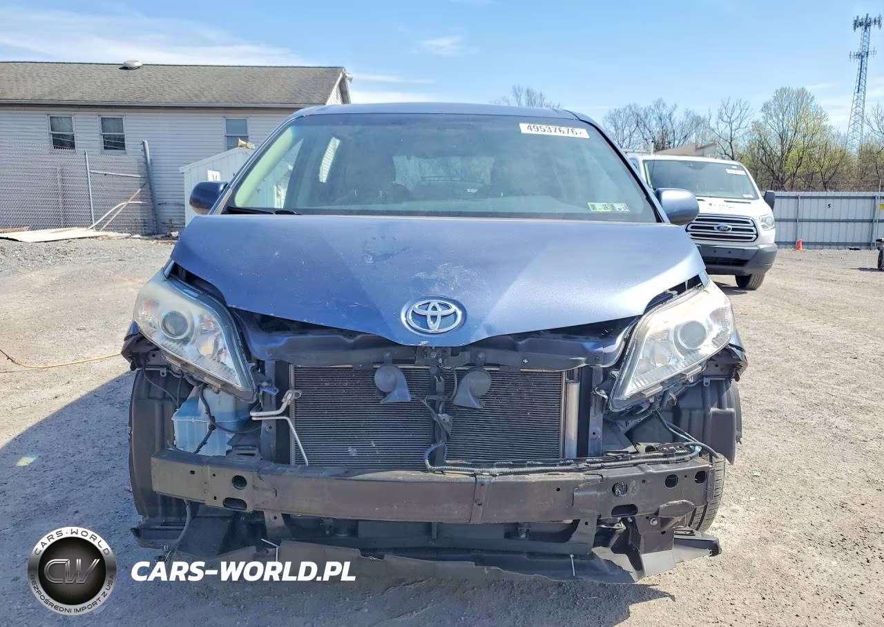2015 Toyota Sienna VIN:5TDDK3DC8FS118272 - 5
