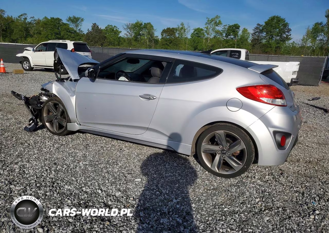 2015 Hyundai Veloster Turbo VIN:KMHTC6AE4FU240943 - 2