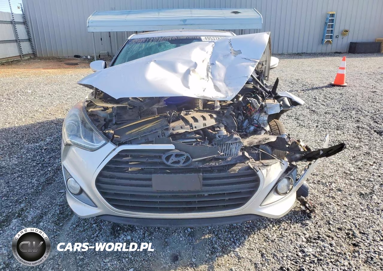 2015 Hyundai Veloster Turbo VIN:KMHTC6AE4FU240943 - 5