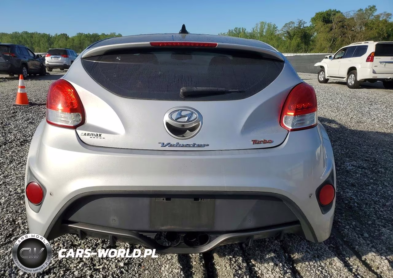 2015 Hyundai Veloster Turbo VIN:KMHTC6AE4FU240943 - 6