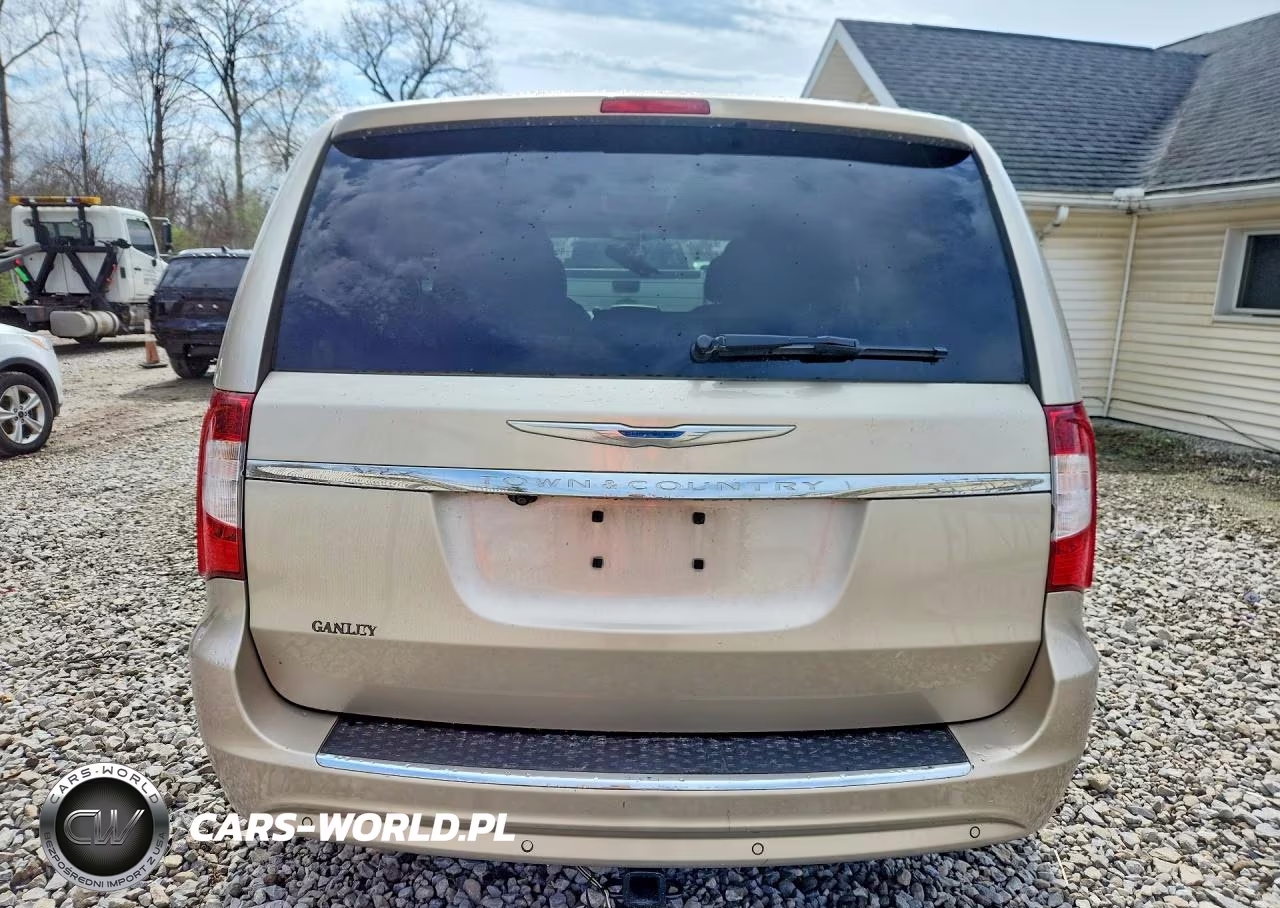 2015 Chrysler Town & Country Touring L VIN:2C4RC1CG0FR729711 - 6