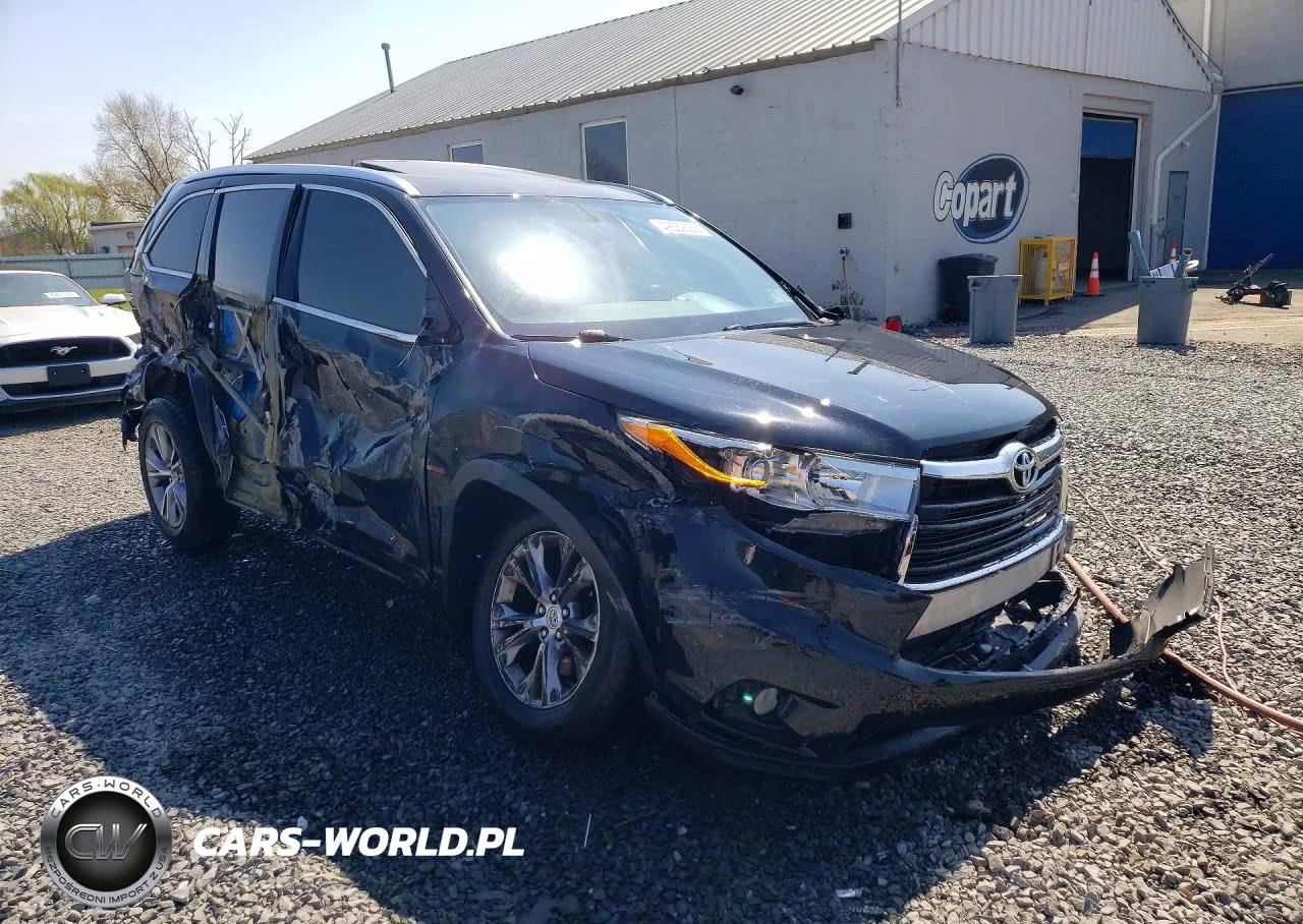 2015 Toyota Highlander Xle VIN:5TDJKRFHXFS124167 - 4