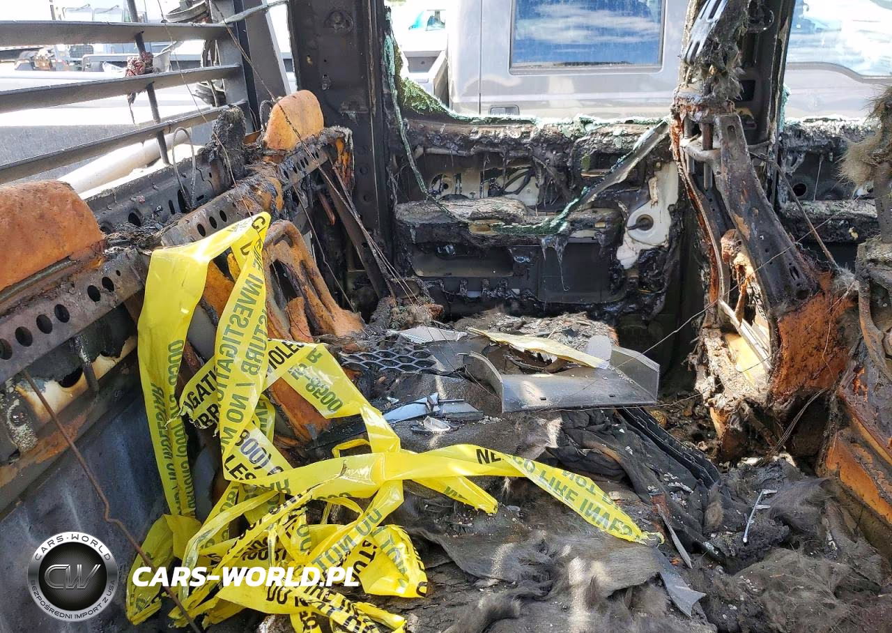 2019 Chevrolet Silverado K3500 VIN:1GB4KVCY0KF116667 - 10