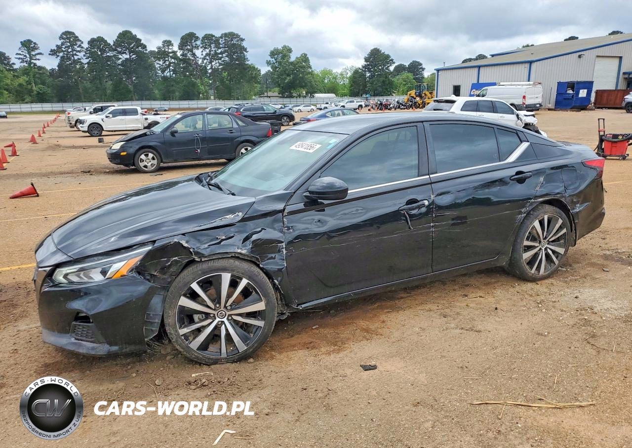 2022 Nissan Altima Sr