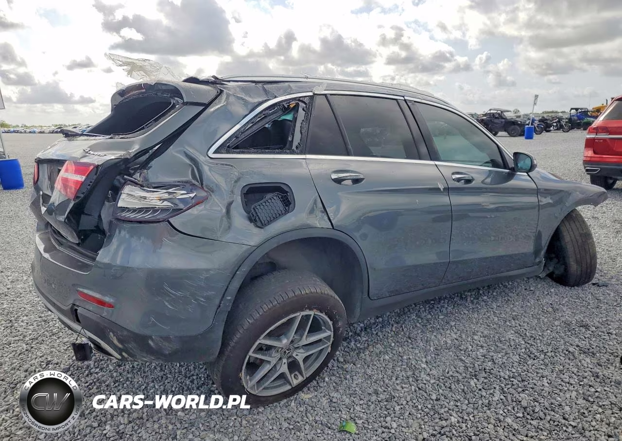2018 Mercedes-Benz Glc 300 4Matic VIN:WDC0G4KB0JV045097 - 3