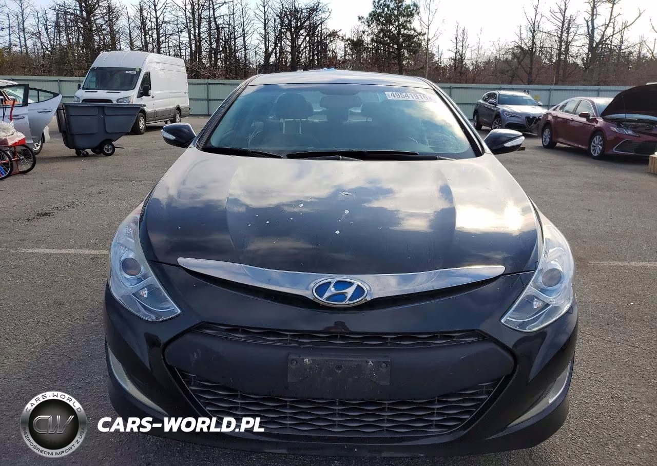 2015 Hyundai Sonata Hybrid Base VIN:KMHEC4A49FA133036 - 5