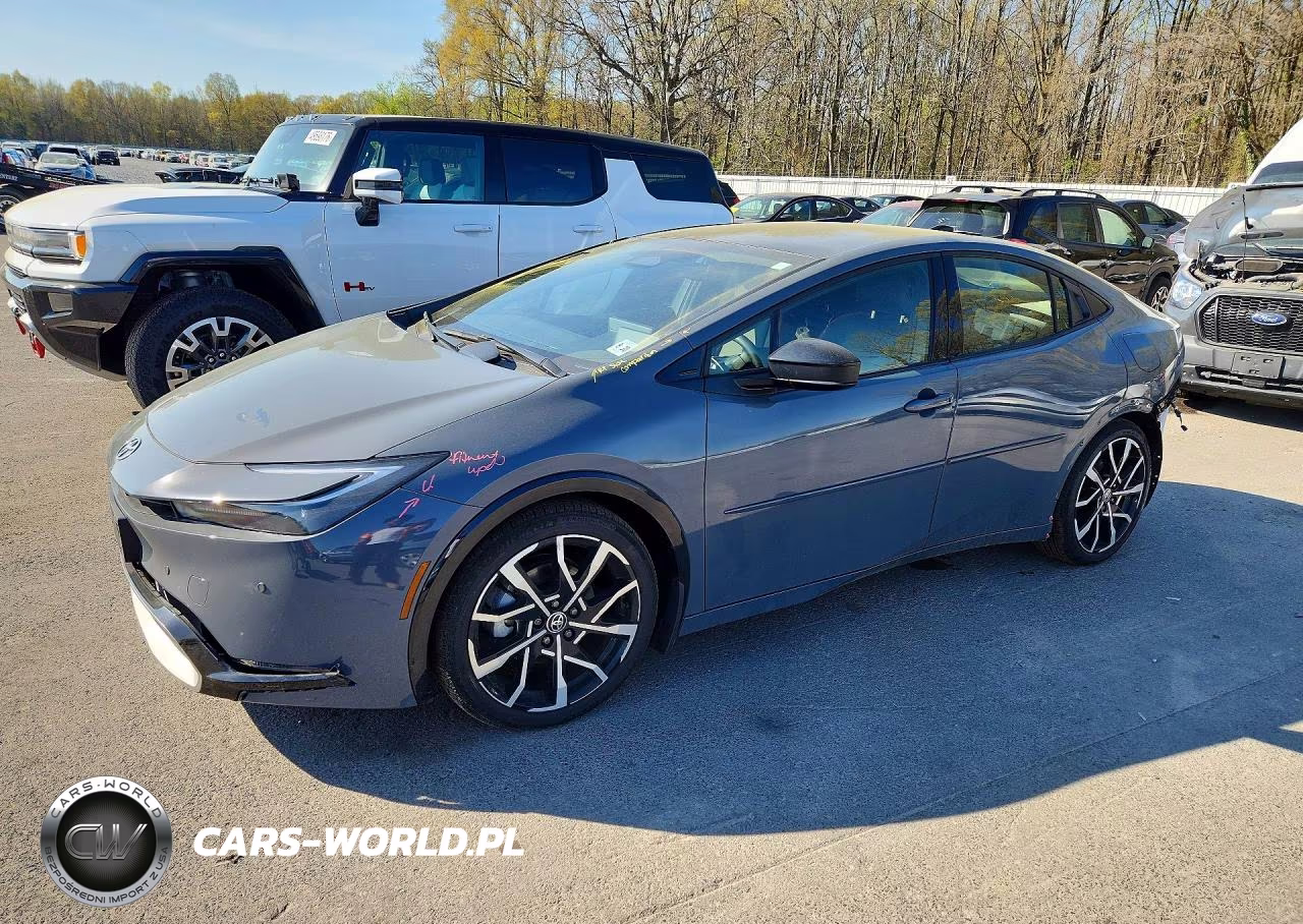 2026 Toyota Prius Plug-In Hybrid Xse – zdjęcie 1 z 13